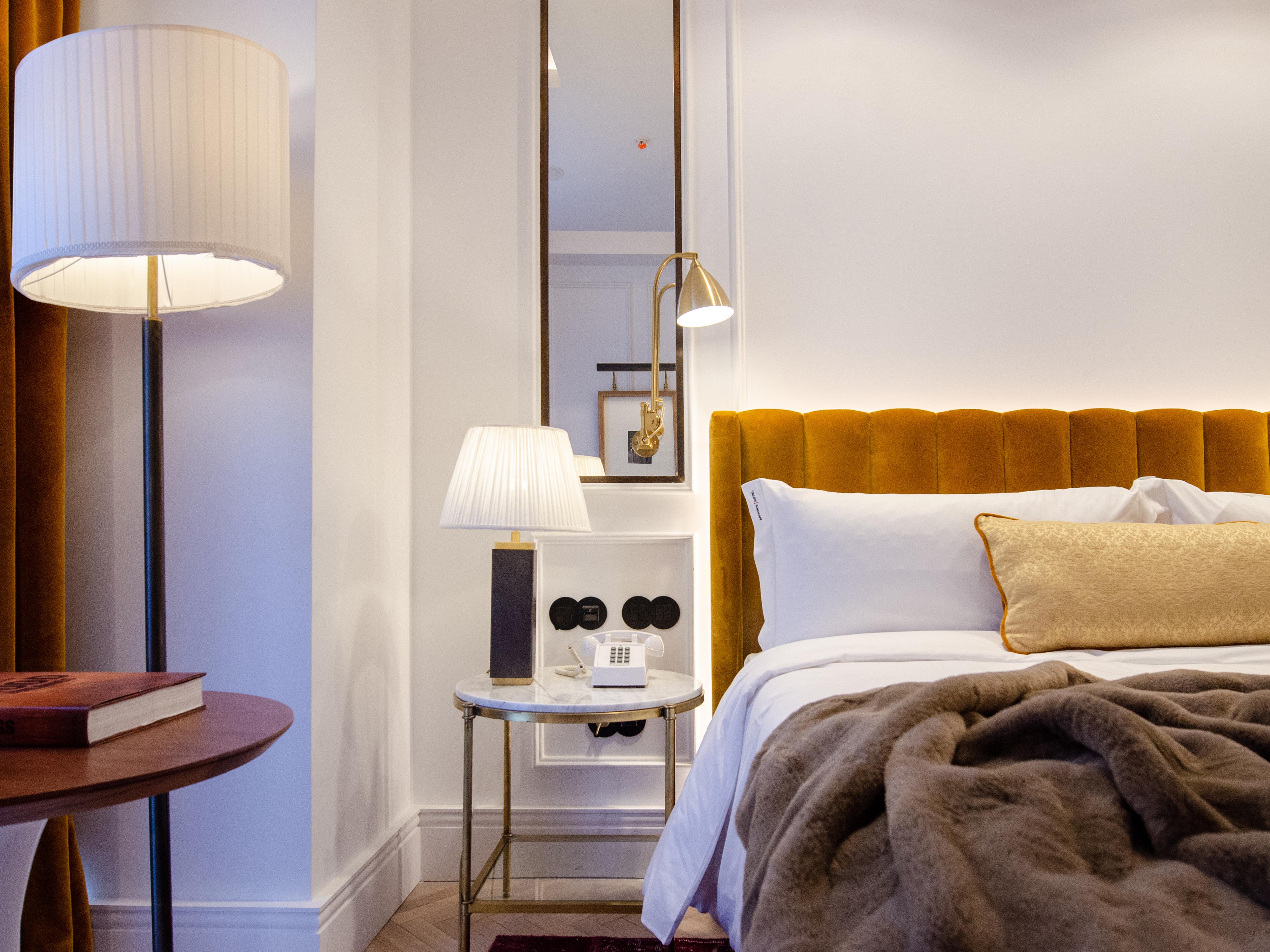 Browns Avenue Hotel Lisboa Dış mekan fotoğraf A bedroom at the hotel