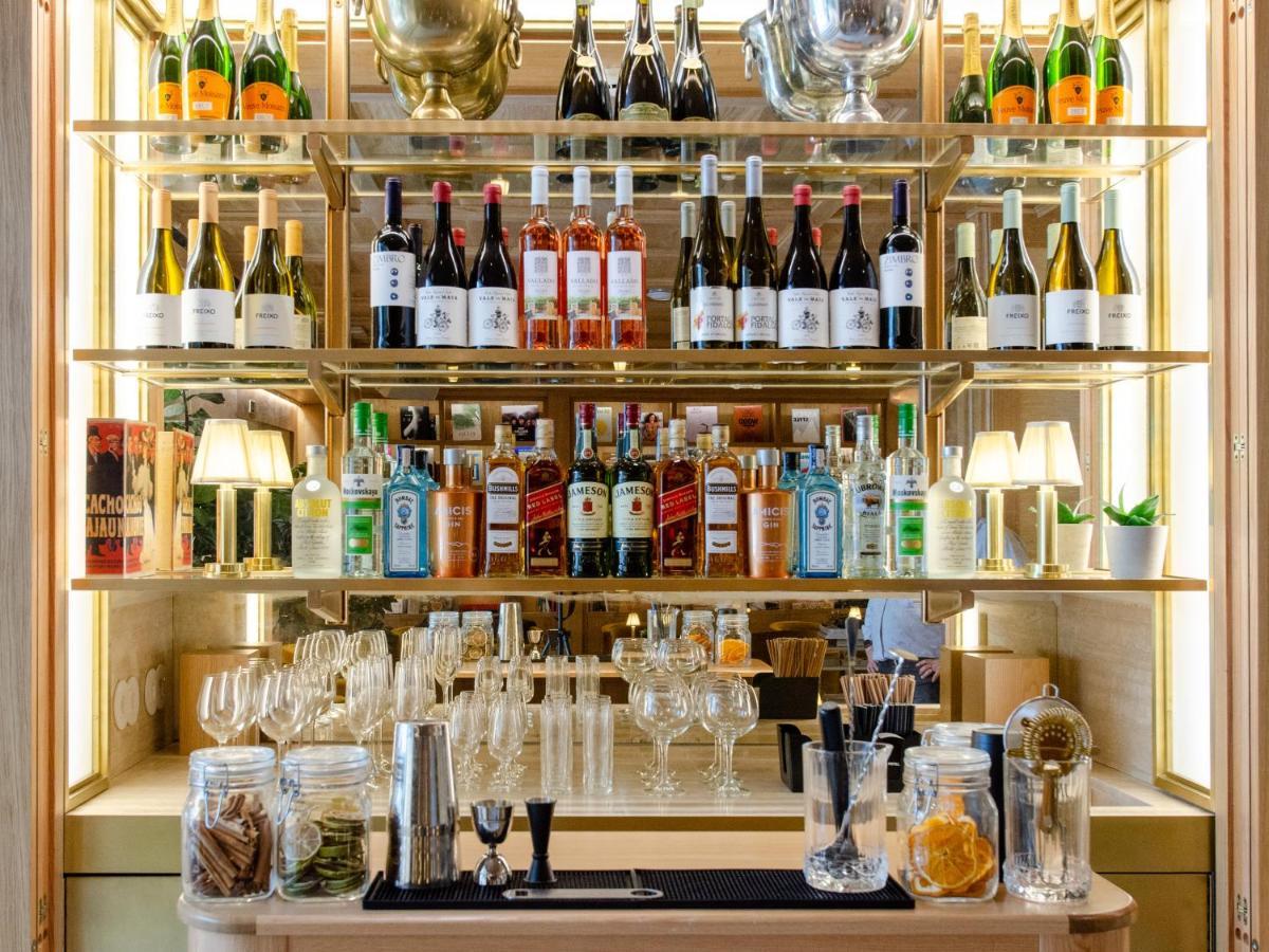 Browns Avenue Hotel Lisboa Dış mekan fotoğraf The bar at the Ritz